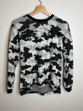 Nanette Lepore Women's Crewneck Sweater - Black & Gray Camo